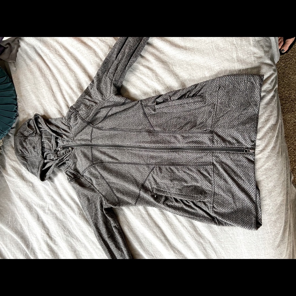 Athleta long sleeve sweatshirt